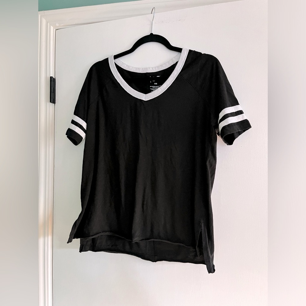 Baseball tee